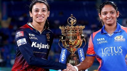 MIW vs RCBW, WPL 2024 Eliminator: இறுதிப் போட்டிக்கு செல்லும் அணி எது? டாஸ் வென்ற ஆர்சிபி மகளிர் பேட்டிங்!