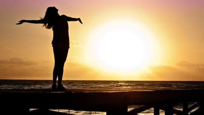 Health Tips: മാറുന്ന കാലാവസ്ഥയുമായി പൊരുത്തപ്പെടാനുള്ള ഏഴ് വഴികള്...