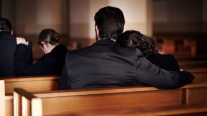 ചരമക്കോളങ്ങളും സംസ്കാര അറിയിപ്പുകളും വിടാതെ വായിക്കും, സംസ്കാര സമയത്ത് വീട്ടിൽ മോഷണം, 44കാരൻ പിടിയിൽ