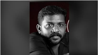 ബൈക്കുകള് കൂട്ടിയിടിച്ചു; സിപിഎം നേതാവ് തെറിച്ചു വീണത് ബസിനടിയിലേക്ക്; ദാരുണാന്ത്യം