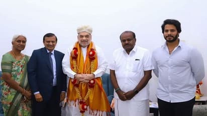 ಬಿಜೆಪಿ- ಜೆಡಿಎಸ್ ಸೀಟು ಹಂಚಿಕೆ: ಅಮಿತ್ ಶಾ, ಕುಮಾರಸ್ವಾಮಿ ಚರ್ಚೆ