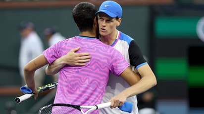 Carlos Alcaraz ends Jannik Sinner's winning streak to reach Indian Wells final