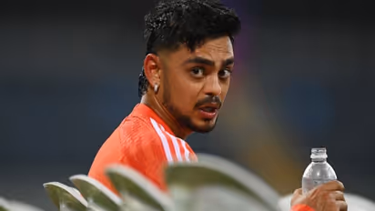 ദുലീപ് ട്രോഫി: പരിക്കേറ്റ ഇഷാന് കിഷന് ആദ്യ റൗണ്ട് മത്സരങ്ങൾക്കില്ല; പകരക്കാരനെ പ്രഖ്യാപിച്ച് ബിസിസിഐ