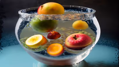 5 Tasty fruits to keep you hydrated in the summer