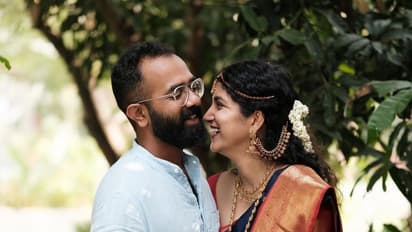 குட் நைட் பட நடிகைக்கு ரகசியக் கல்யாணம்! ஜோடியாக போட்டோ வெளியீட்ட மீதா ரகுநாத்!