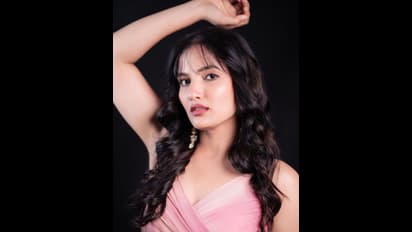 ‘జబర్దస్త్’ యాంకర్ సిరి లేటెస్ట్ లుక్.. ‘నీమీద ఉన్న ఇంప్రెషన్ పోతోంది’ అంటూ ఫ్యాన్స్ ఫైర్.. ఎందుకంటే?