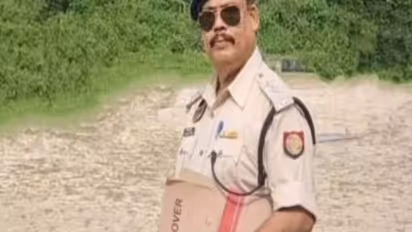 Assam News: 15 वर्ष की घरेलू नौकरानी...DSP की हरकत सुन DGP रह गए दंग... पुलिस ने किया गिरफ्तार