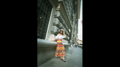 இஸ்தான்புல் நகரில்.. கலர்புல் ஆடையில் துள்ளலான போஸ் - நடிகை அதுல்யா ரவியின் லேட்டஸ்ட் போட்டோஸ்!