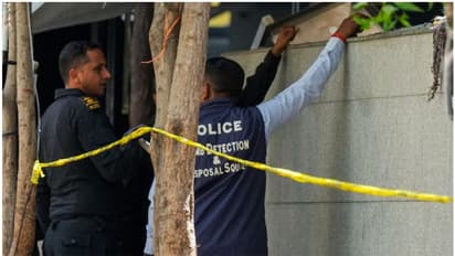 ബെംഗളൂരുവിൽ സ്കൂളിന് സമീപം പാർക്ക് ചെയ്തിരുന്ന ട്രാക്ടറിൽ നിന്ന് സ്ഫോടക വസ്തുക്കൾ കണ്ടെത്തി; കേസ്