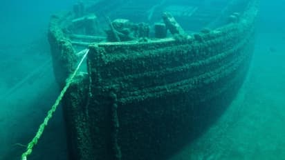 லண்டன் கடல்.. 17ம் நூற்றாண்டில் மூழ்கிய கப்பலை கண்டுபிடிக்க முயற்சி - உள்ளே எவ்வளவு தங்கம் இருக்கு தெரியுமா?