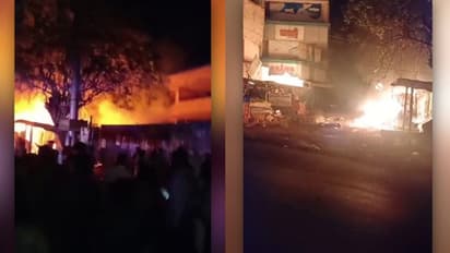 മലപ്പുറത്ത് ഗ്യാസ് സിലിണ്ടര്‍ പൊട്ടിത്തെറിച്ച് വൻ അപകടം; തട്ടുകട കത്തി നശിച്ചു, തീ ആളിപ്പടര്‍ന്നു