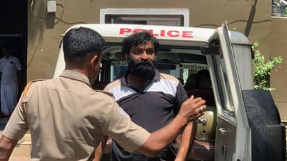 കലാഭവന് സോബി ജോര്ജ് അറസ്റ്റില്; പിടികൂടിയത് ജോലി വാഗ്ദാനം ചെയ്ത് പണം തട്ടിയെന്ന കേസിൽ