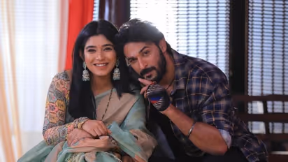 ತೆಲುಗು ವೇದಿಕೆಯಲ್ಲಿ ಕನ್ನಡ ಕಿರುತೆರೆಯ ಜನಪ್ರಿಯ ಜೋಡಿ; ವಿಕ್ರಮ್ - ವೇದಾ ಜೋಡಿ ನೋಡಿ ಫ್ಯಾನ್ಸ್ ಫಿದಾ