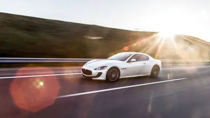 US implements landmark climate regulation: Majority of new cars to be electric or hybrids by 2032