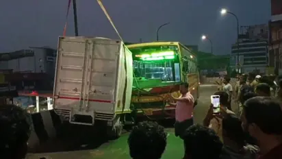 എടപ്പാള്‍ മേല്‍പ്പാലത്തിലെ അപകടം; പിക്ക്അപ്പ് വാൻ ഡ്രൈവര്‍ മരിച്ചു
