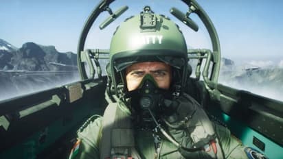 'പഠാന്' സംവിധായകന്റെ ഹൃത്വിക് റോഷന് ചിത്രം; 'ഫൈറ്റര്' ഒടിടിയില്, സ്ട്രീമിംഗ് ആരംഭിച്ചു