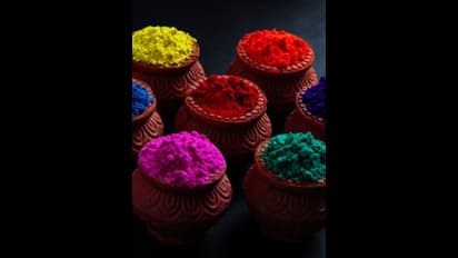 ಹೋಳಿ ಹಬ್ಬಕ್ಕೆ ಈ ರೀತಿ ಬಣ್ಣ ಬಳಸೋದ್ರಿಂದ ಕ್ಯಾನ್ಸರ್, ಕಣ್ಣಿನ ಸಮಸ್ಯೆ ಗ್ಯಾರಂಟಿ