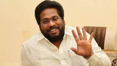 மண்ணின் மைந்தனின் குரலை புறக்கணிக்கலாமா? தொடர்ந்து சர்ச்சையை கிளப்பி வரும் திருச்சி சூர்யா..