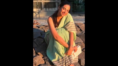 ‘గుంటూరు కారం’ నటి మీనాక్షి చౌదరికి వెన్నుపోటు.. ఇప్పటికీ బ్రేక్ రాకపోవడానికి కారణం ఇదే.. ఎవరో తెలుసా?