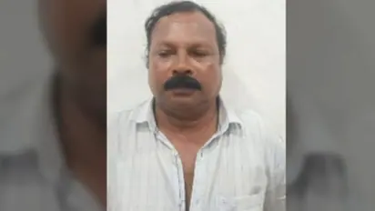 വീട്ടമ്മയെ പറ്റിച്ച് വീട് സ്വന്തം പേരിലാക്കി, ഭീഷണിപ്പെടുത്തി പീഡിപ്പിച്ചു; കറുകച്ചാലിൽ മധ്യവയസ്കൻ അറസ്റ്റിൽ