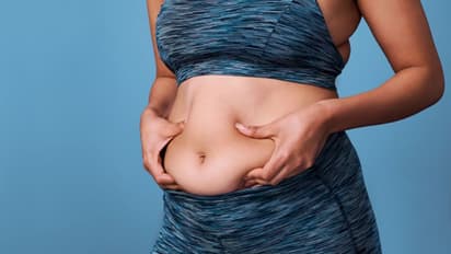 ದಿನಾ ಈ ಹಣ್ಣುಗಳನ್ನು ತಿಂದ್ರೆ ಬೆಲ್ಲಿ ಫ್ಯಾಟ್ ಈಝಿಯಾಗಿ ಕರಗುತ್ತೆ