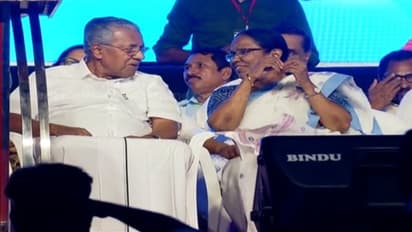 സിഎഎ കുടിയേറിയവരെ മുസ്ലീമെന്നും അമുസ്ലീമെന്നും വിഭജിക്കുന്നു; കേന്ദ്രത്തിനും കോൺഗ്രസിനുമെതിരെ മുഖ്യമന്ത്രി