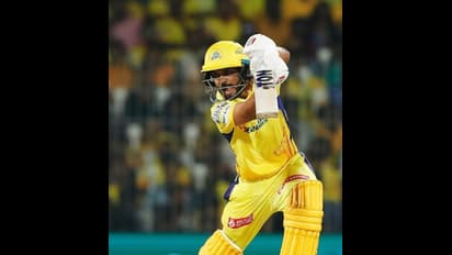 'സിഎസ്കെയെ തോല്പിച്ചത് റുതുരാജ് ഗെയ്ക്വാദ്, ധോണിയെ വൈകിയിറക്കിയത് എന്തിന്'; രൂക്ഷ വിമർശനം