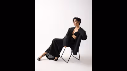 ಬ್ಲೇಜರ್‌ ಬಟನ್‌ ತೆಗೆದು ಹಾಟ್‌ ಪೋಸ್ ಕೊಟ್ಟ ಸಮಂತಾ: ನಮಗೆ ಹಳೇ ಕ್ಯೂಟ್ ಸ್ಯಾಮ್ ಬೇಕೆಂದ ಫ್ಯಾನ್ಸ್‌!