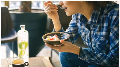 Health Tips : പ്രാതലിൽ ഈ അഞ്ച് ഭക്ഷണങ്ങൾ ഉൾപ്പെടുത്തുന്നത് ഏറെ നല്ലത്, കാരണം