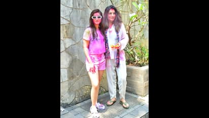 దుస్తులపై హోలీ రంగులు తొలగించేదెలా..?