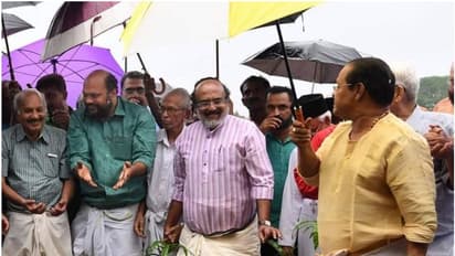 'അനുഭവങ്ങൾ രൂപപ്പെടുത്തിയ വലിയ കലാകാരൻ്റെ, മനുഷ്യന്റെ ഓർമകൾ മരിക്കുന്നില്ല': ഇന്നസെന്റിനെ കുറിച്ച് പി രാജീവ്