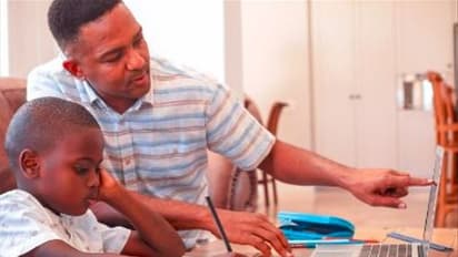 ಮಗನಿಗೆ ಹೋಮ್‌ವರ್ಕ್ ಕೊಟ್ಟಿದ್ದಕ್ಕೆ ಸ್ಕೂಲ್ ಟೀಚರ್‌ಗೆ ನಿರಂತರ ಕರೆ: ಅಪ್ಪನ ಬಂಧನ