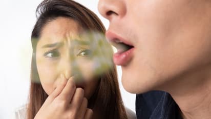 വായ്നാറ്റം അകറ്റാന് ചെയ്യേണ്ട പത്ത് കാര്യങ്ങള്...