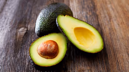 പതിവായി അവക്കാഡോ കഴിക്കൂ; അറിയാം ഈ ആരോഗ്യ ഗുണങ്ങള്‍... 