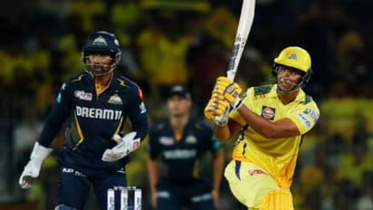 CSK vs GT : బౌండరీల వర్షం.. గుజరాత్ బౌలింగ్ ను రఫ్ఫాడించిన రచిన్ రవీంద్ర, శివం దూబే !