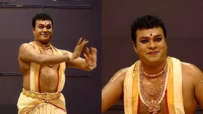 നൃത്തം കൊണ്ട് മറുപടി, ഇത് സ്വപ്നസാക്ഷാത്കാരം; കലാമണ്ഡലത്തിലെ കൂത്തമ്പലത്തിൽ ചിലങ്ക കെട്ടി രാമകൃഷ്ണൻ