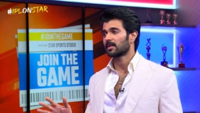 రోహిత్‌ శర్మ మాస్‌కి `హిట్‌ మ్యాన్‌` సినిమా కరెక్ట్.. స్టార్‌ క్రికెటర్‌పై విజయ్‌ దేవరకొండ ఆసక్తికర వ్యాఖ్యలు