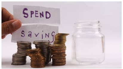 മുണ്ട് മുറുക്കി ഉടുക്കുമ്പോഴും കൈയയച്ച് സഹായിച്ച് ബ്രിട്ടീഷുകാര്; സംഭാവന നല്കിയത് കേട്ടാല് ഞെട്ടും