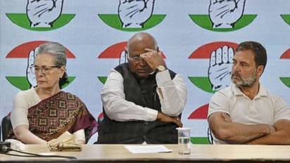 ದೆಹಲಿ ಹೈಕೋರ್ಟ್ ಅರ್ಜಿ ತಿರಸ್ಕರಿಸಿದ ಬೆನ್ನಲ್ಲಿಯೇ ಕಾಂಗ್ರೆಸ್ಗೆ 1700 ಕೋಟಿ ರೂಪಾಯಿ ಐಟಿ ನೋಟಿಸ್!