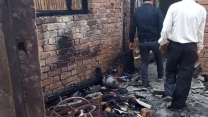 ഭക്ഷണം പാകം ചെയ്യുന്നതിനിടെ ഗ്യാസ് സിലിണ്ടർ പൊട്ടിത്തെറിച്ചു, യുവതിക്കും മൂന്ന് കുട്ടികൾക്കും ദാരുണാന്ത്യം