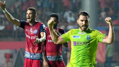 പ്ലേ ഓഫിനായി കേരള ബ്ലാസ്റ്റേഴ്സ് കാത്തിരിക്കണം; ജംഷഡ്പൂരിനെതിരെ സമനില, ദിമി ഗോള്വേട്ടയില് ഒന്നാമന്