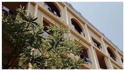 'സോറി ചേച്ചീ, എനിക്ക് പോകണം'; കത്തെഴുതി വിദ്യാർഥിനി ജീവനൊടുക്കി, ലൈംഗിക പീഡനത്തിനിരയായെന്ന് വെളിപ്പെടുത്തൽ