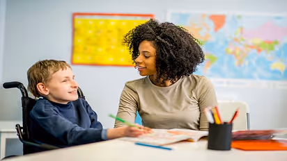 World Autism Awareness Day 2024: cutting-edge methods of education and interaction