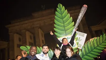 Germany legalises cannabis: Celebrations erupt as adults can now carry upto 25 gm of marijuana (WATCH)