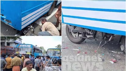 സ്വകാര്യ ബസുകൾ തമ്മിൽ മത്സരയോട്ടം; ബൈക്ക് യാത്രക്കാരനെ ഇടിച്ച് മറ്റൊരു ബസിന് അടിയിലേക്ക് ഇട്ടു