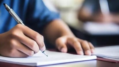 70 ക്യാമ്പുകൾ, പതിനാലായിരത്തോളം അധ്യാപകർ; എസ്എസ്എൽസി മൂല്യനിർണയം തുടങ്ങി