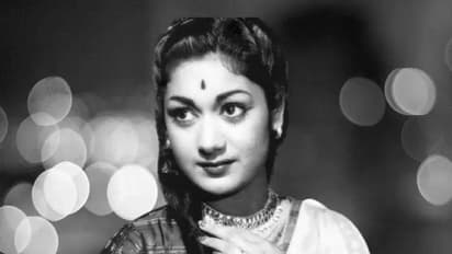 సావిత్రి అంత్యక్రియలకు హాజరైన ఏకైక ఈ తరం హీరో ఎవరో తెలుసా?