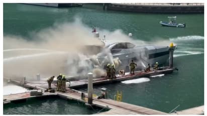 ദുബൈയില് ആഢംബര നൗകയ്ക്ക് തീപിടിച്ചു