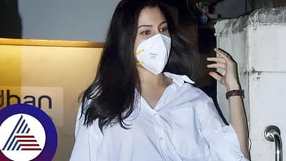 ಫ್ಲಾಪ್ ಚಿತ್ರಗಳನ್ನು ಕೊಟ್ಟು, 6 ವರ್ಷ ಸಿನಿಮಾದಿಂದ ದೂರವಿದ್ದರೂ ಅಮಿತಾಭ್, ಶಾರುಖ್ಗಿಂತಲೂ ಫೇಮಸ್ ಈಕೆ!