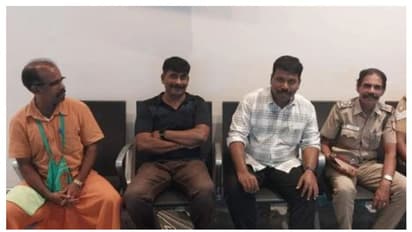 രാജീവ് ഗാന്ധിയുടെ കൊലപാതകത്തിൽ ശിക്ഷിക്കപ്പെട്ട മൂന്ന് പേർ ശ്രീലങ്കയിലേക്ക് തിരിച്ചു